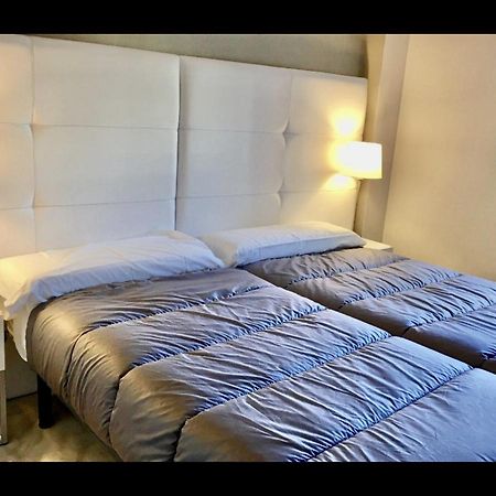 Mi Capricho B16 Beachfront Apartment ลากาลาเดมิฮาส ภายนอก รูปภาพ