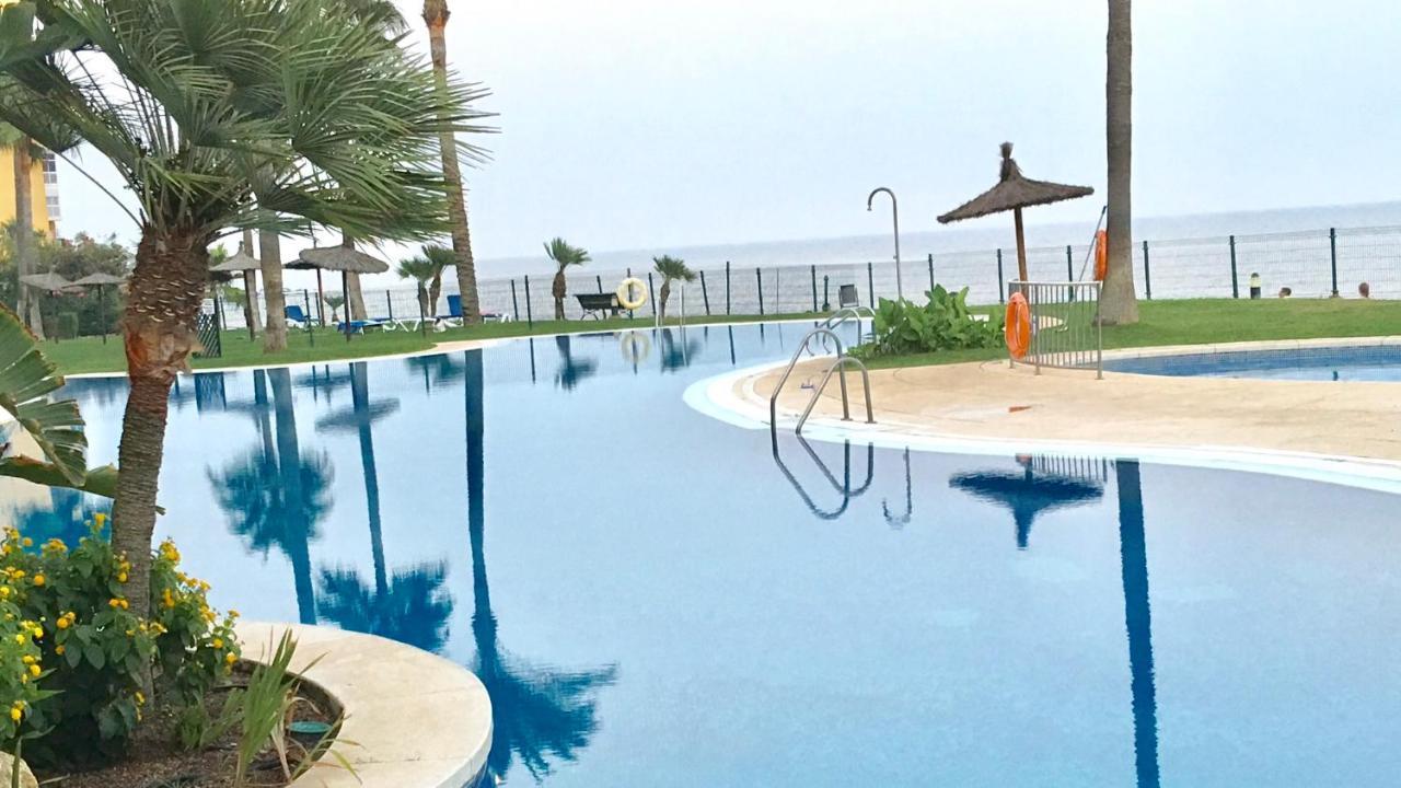 Mi Capricho B16 Beachfront Apartment ลากาลาเดมิฮาส ภายนอก รูปภาพ
