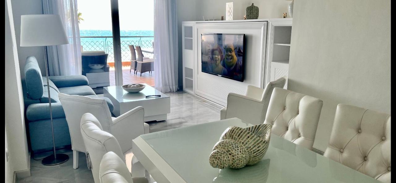 Mi Capricho B16 Beachfront Apartment ลากาลาเดมิฮาส ภายนอก รูปภาพ
