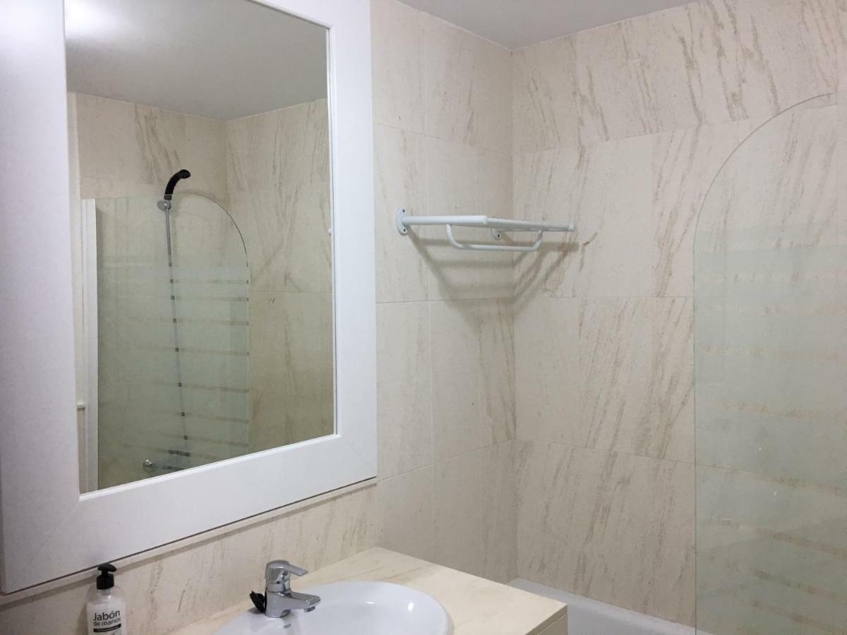 Mi Capricho B16 Beachfront Apartment ลากาลาเดมิฮาส ภายนอก รูปภาพ