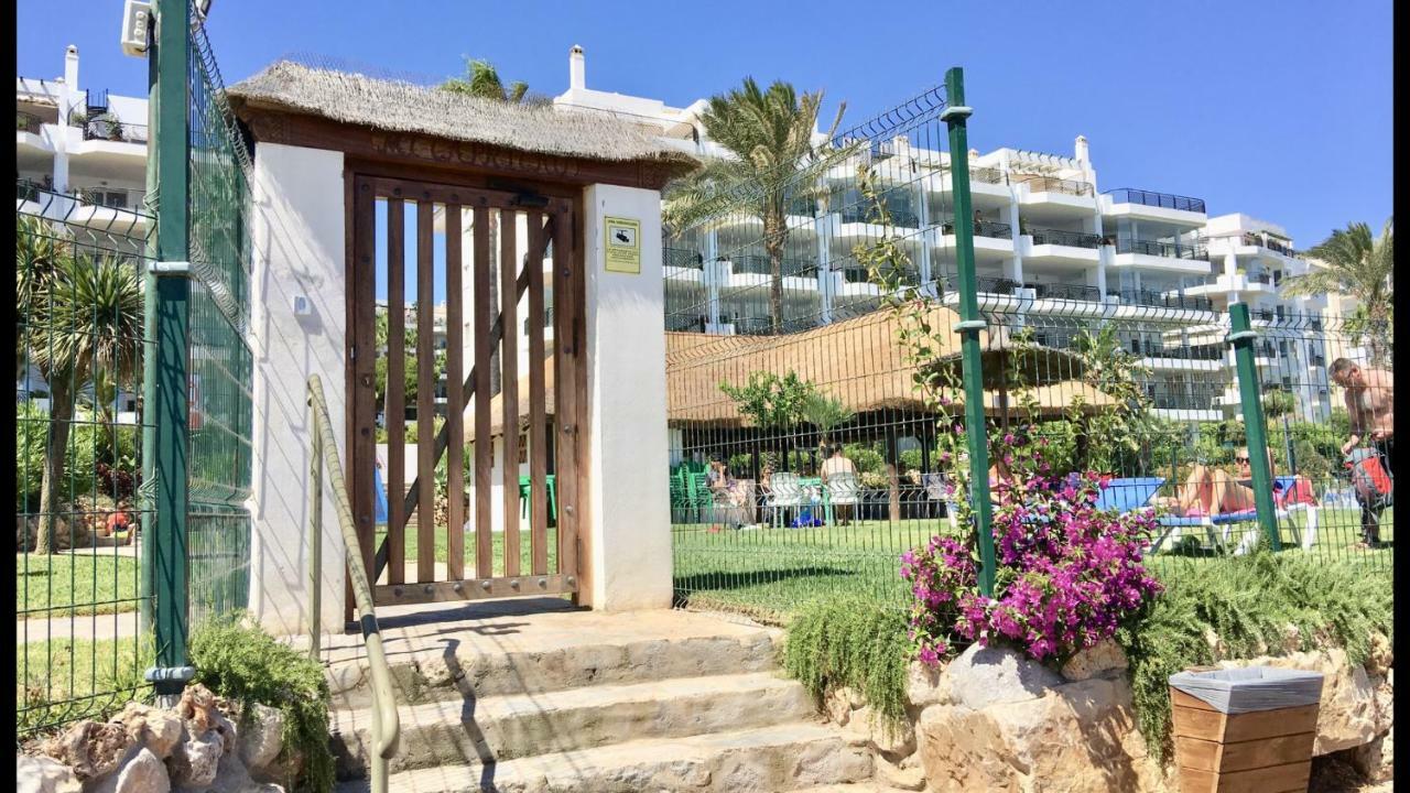 Mi Capricho B16 Beachfront Apartment ลากาลาเดมิฮาส ภายนอก รูปภาพ